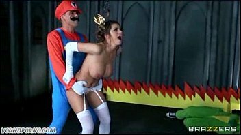 Mario bem safado comendo a coroa tarada