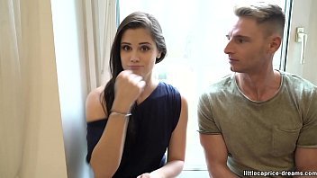 Vídeo anal com novinha dando o cu para o seu namorado